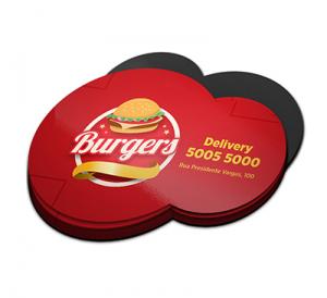 Imã de Geladeira - 5x9cm - Corte especial Couchê 250g Imantado 5x9cm 4x0 - Colorido Frente / Verso sem impressão Verniz UV Total Frente / Manta magnetica Corte especial 